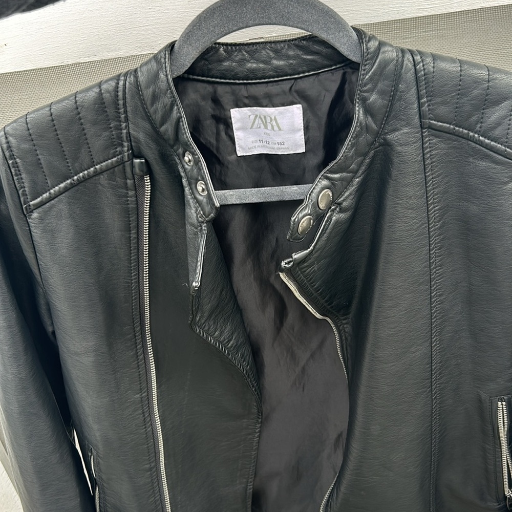 Jacket - Picture 10 of 10